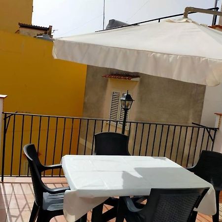 Casa Vacanza "Il Cortiletto" Шакка Экстерьер фото